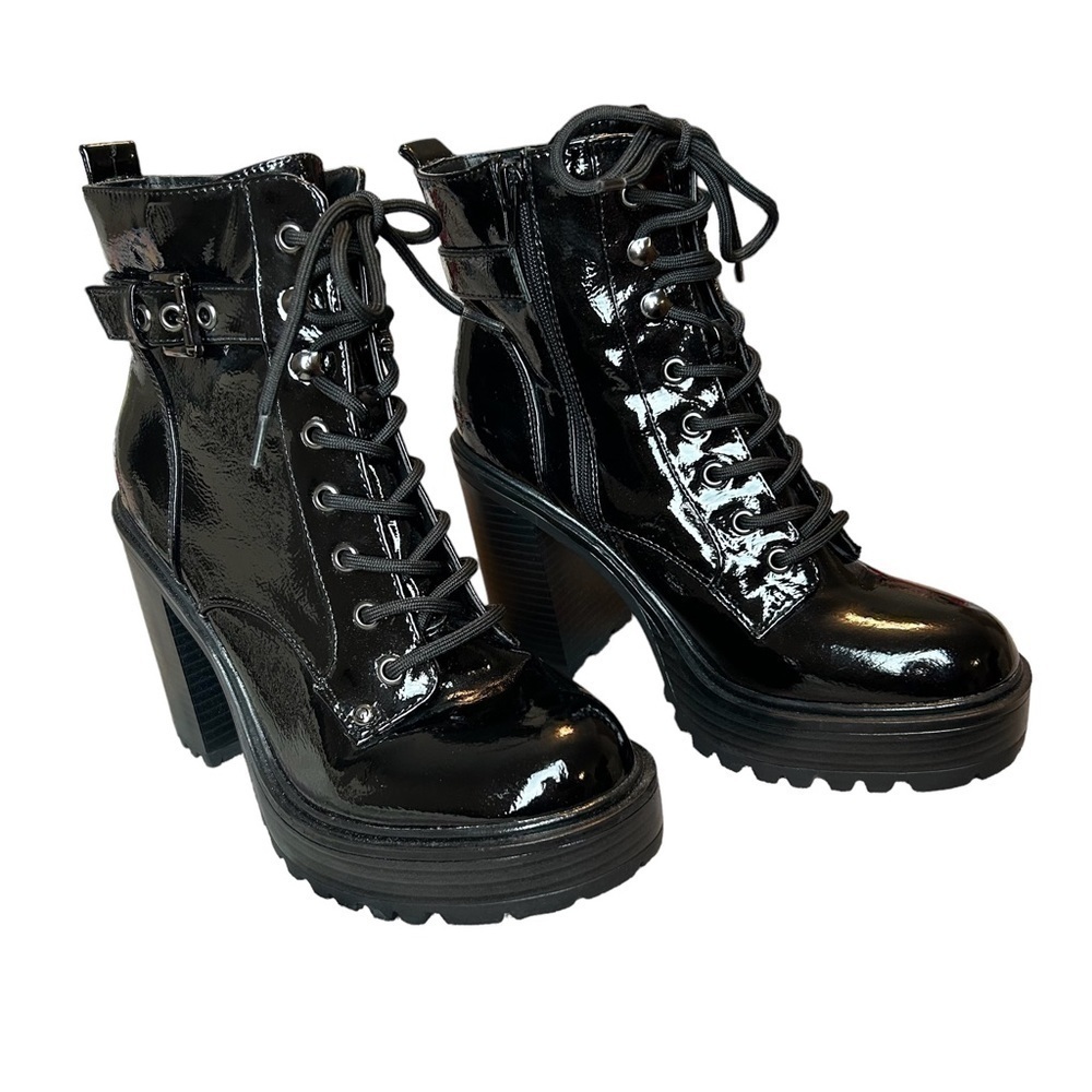 GBG Los Angeles Sammie Black Lace Up High Heeled Platform Boot Sz.8